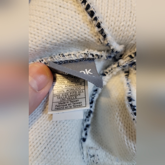 BNWT Toronto Maple Leafs Reebok Touque - Picture 2 of 5